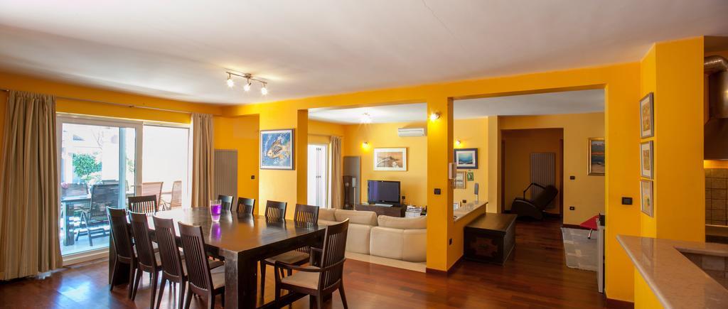 Apartments Tino Makarska Oda fotoğraf